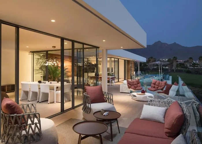 Luxury Rebeka - Heated Pool And Jacuzzi Villa *