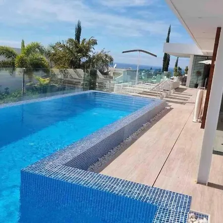 Villa Luxury Rebeka - Heated Pool And Jacuzzi