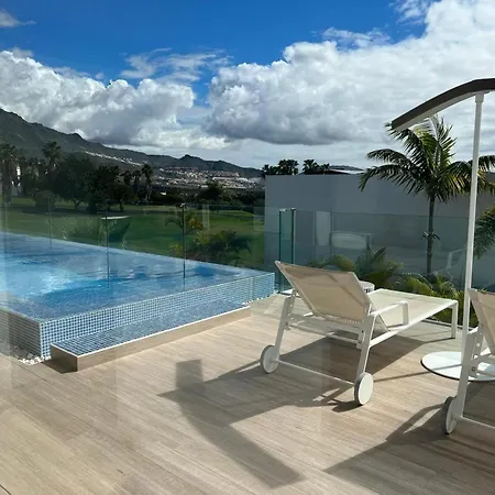 Luxury Rebeka - Heated Pool And Jacuzzi * アデヘ
