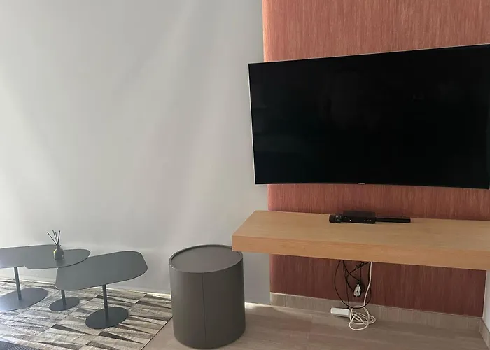 Luxury Rebeka - Heated Pool And Jacuzzi * Адехе